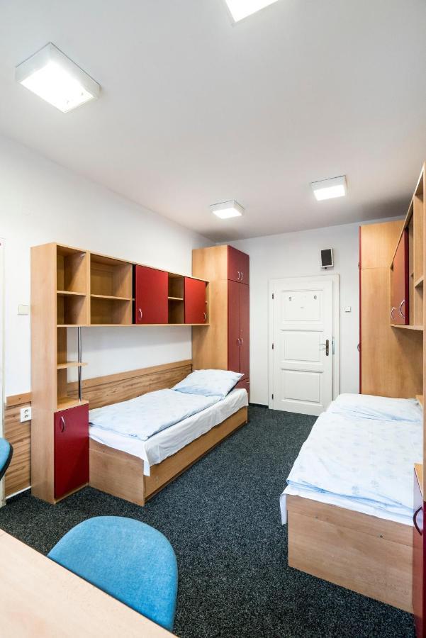 Hostel Masarykova Prague Exterior photo
